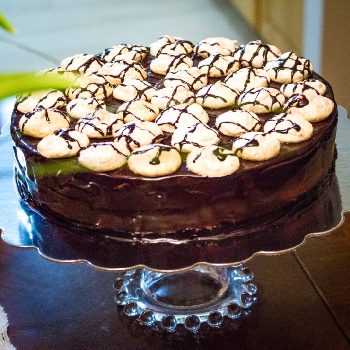 Walnut Meringue Cake With Dark Chocolate Mousse 1