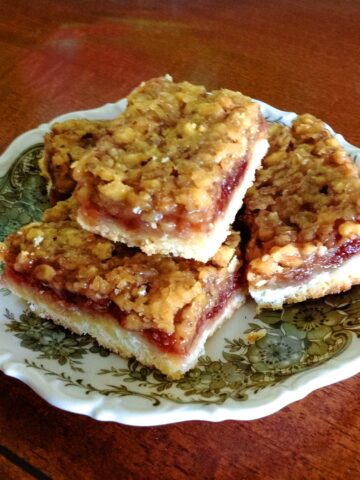 WALNUT AND ROSE HIP JAM BARS0