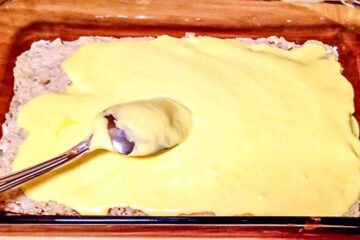 Layering the cake.