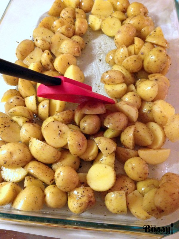 An easy simple roasted potatoes recipe, perfect for every time of the day. Also, this is a good alternative to the mashed potatoes during holidays. New potatoes tossed with spices and oil