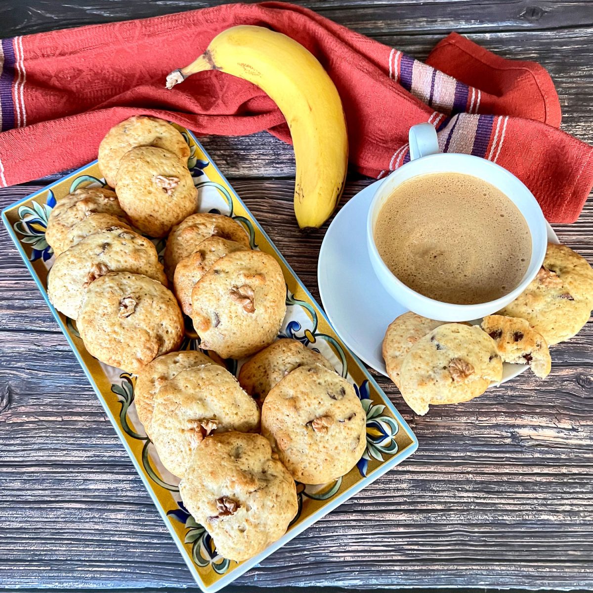 Banana Walnut Chocolate Chips Cookies Square photo10