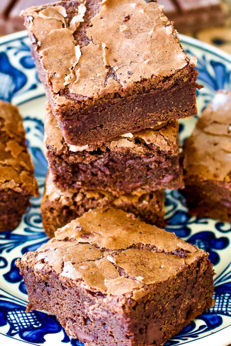Coffee and cinnamon brownies Coffee Brownies With Cinnamon on blue plate0
