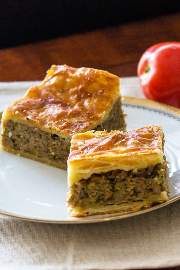 https://www.thebossykitchen.com/wp-content/uploads/2017/03/Easter-Puff-Pastry-Minced-Meat-Pie-Recipe55.jpg