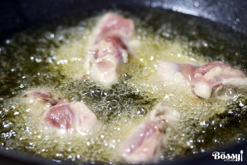 Easy No breaded fried chicken thighs pan fried