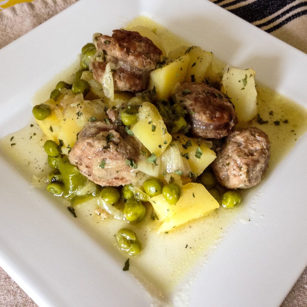 Quick Andouille Sausage and Potato Skillet with Leeks and Peas The