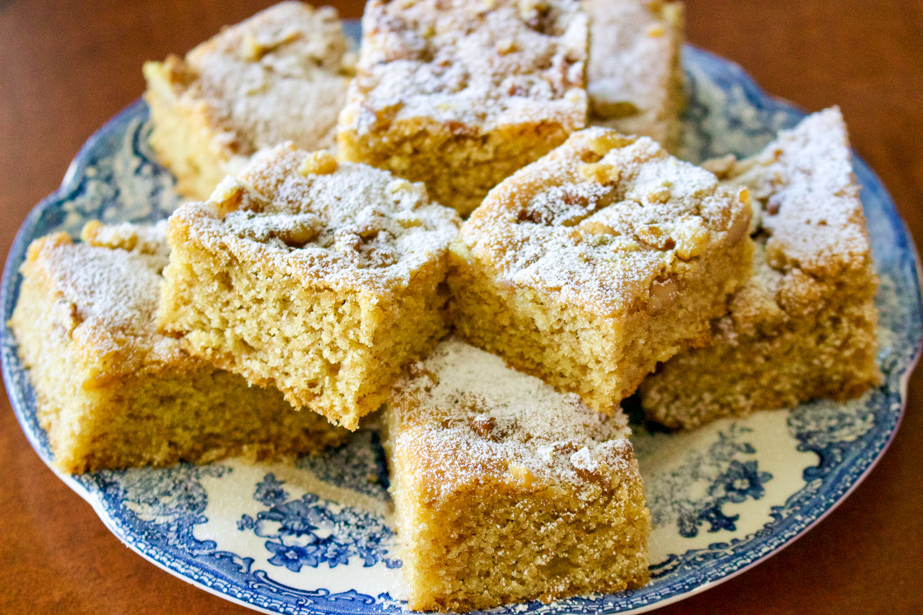 Walnut and cinnamon coffee cake horizontal image0