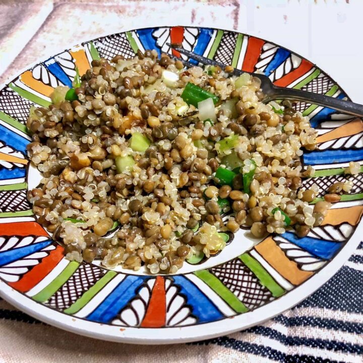 QUINOA LENTILS WALNUTS SALAD