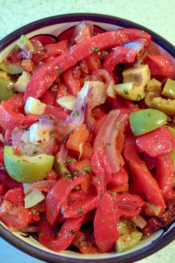 Roasted Red Pepper Spanish Salad