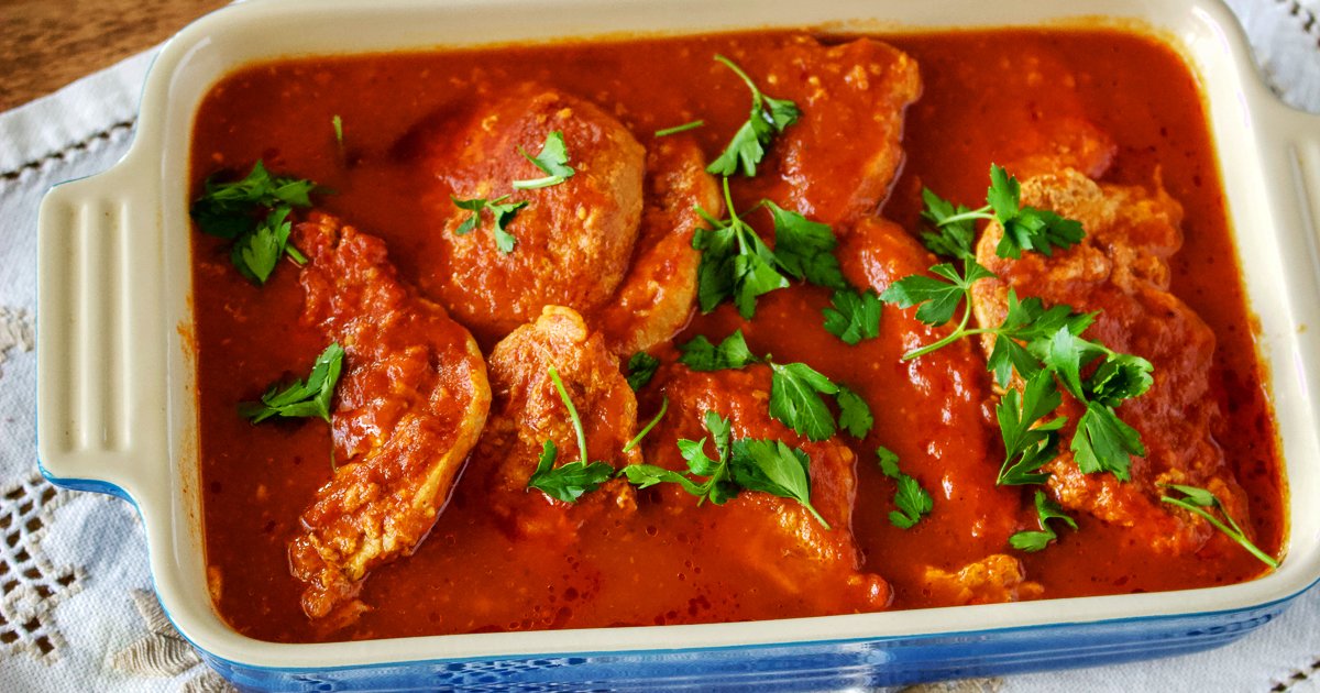 Roasted Pork In Garlic Tomato Sauce An Easy Dinner