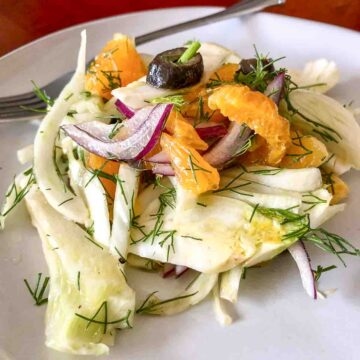 Spanish Orange Fennel Salad on a white plate.