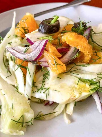 Spanish Orange Fennel Salad on a white plate.