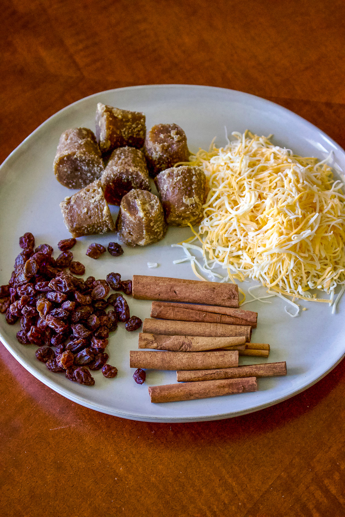 Ingredients for Capirotada0