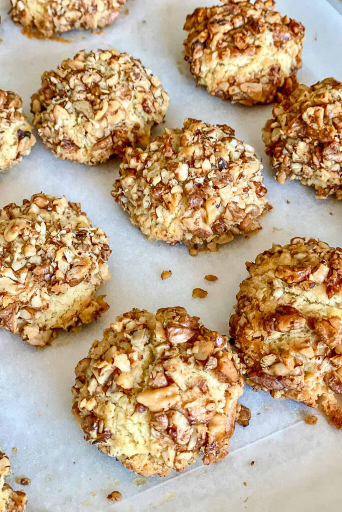 Baked Walnut Shortbread Cookies0