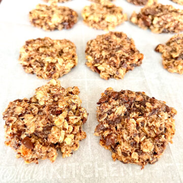 Banana Oatmeal Almond Flour Cookies