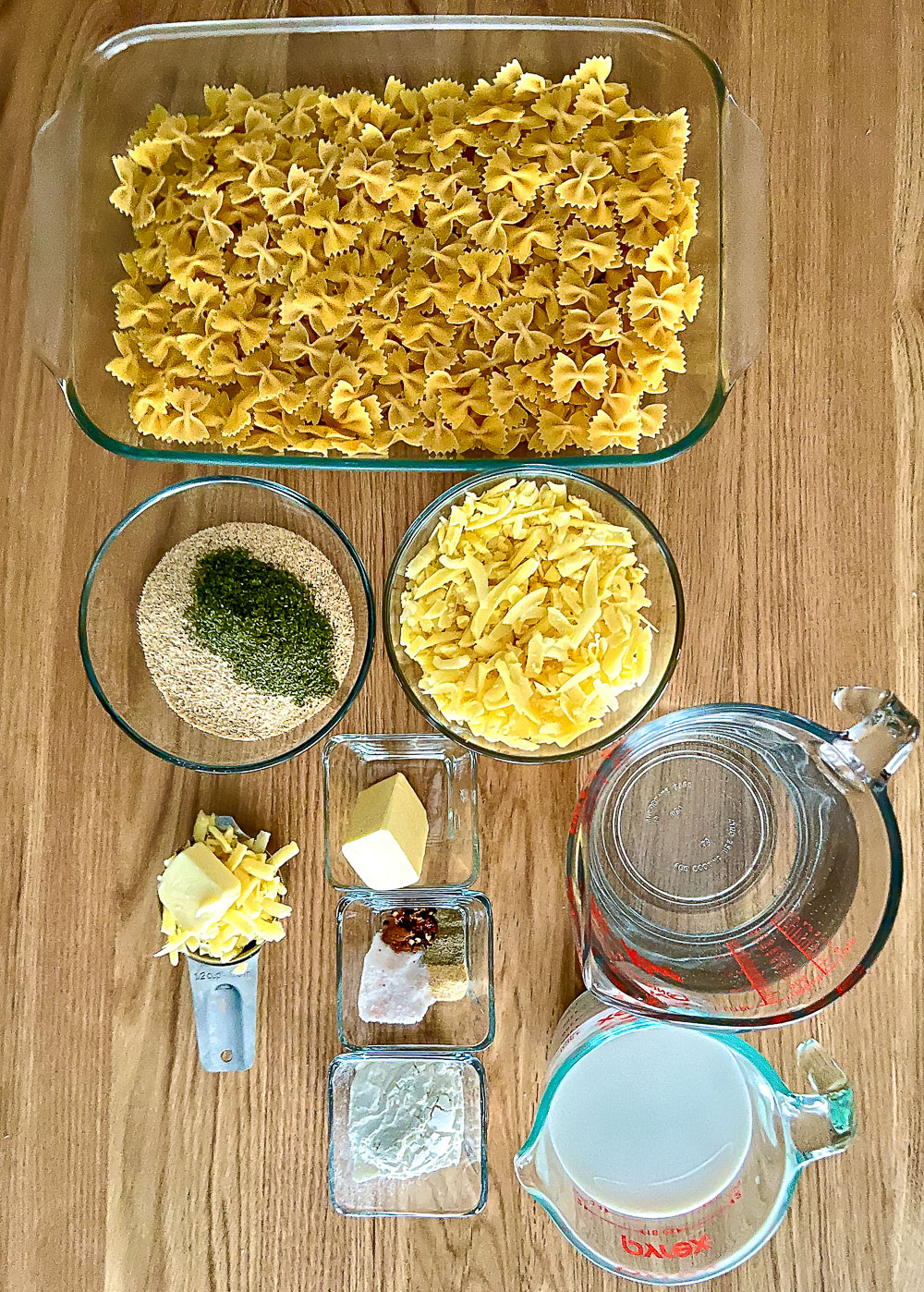 Ingredients for the no boil mac&cheese